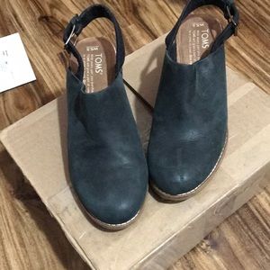 Toms size 5.5